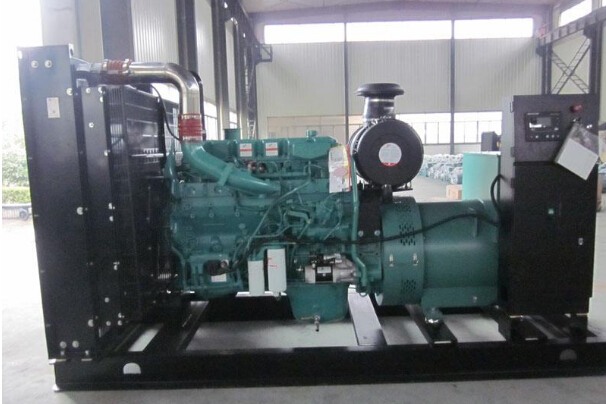 成都二手常柴300kw大型柴油发电机组
